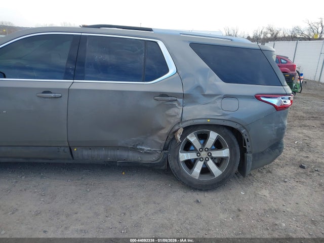 1GNEVHKW7JJ201775 Chevrolet Traverse 3lt