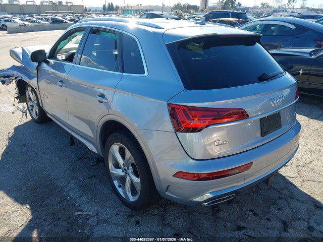 2022 AUDI Q5 WA1EAAFY0N2014427 Photo 2