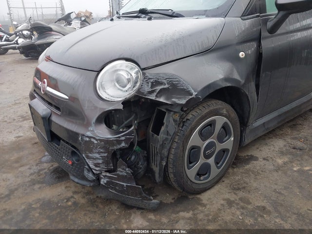 2014 FIAT 500E 3C3CFFGE8ET173604 Photo 5