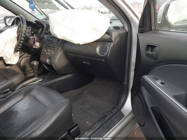 2003 MITSUBISHI OUTLANDER JA4LZ41G43U042491 Photo 4