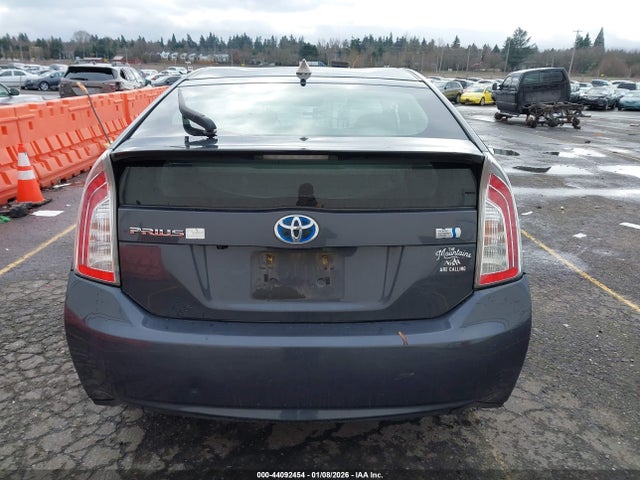 Toyota Prius Two 2015 JTDKN3DU1F0464108 Image 16
