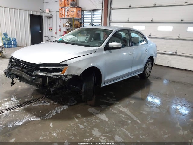 44092511 :رقم المزاد ، 3VWD07AJ4EM236461 vin ، 2014 Volkswagen Jetta 1.8t Se مزاد بيع