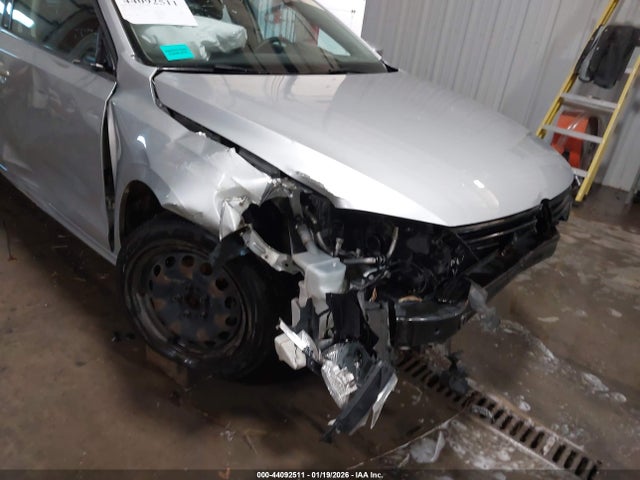 44092511 :رقم المزاد ، 3VWD07AJ4EM236461 vin ، 2014 Volkswagen Jetta 1.8t Se مزاد بيع