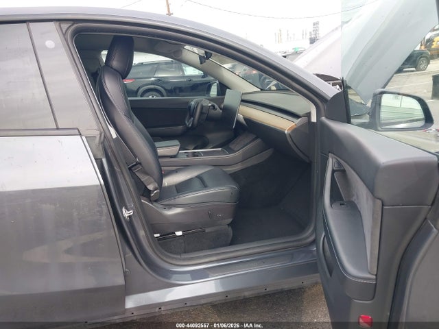 2022 TESLA MODEL Y 7SAYGDEE1NF436944 Photo 4