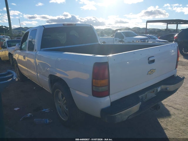 2001 CHEVROLET SILVERADO 1500 1GCEC19W31Z188505 Photo 2