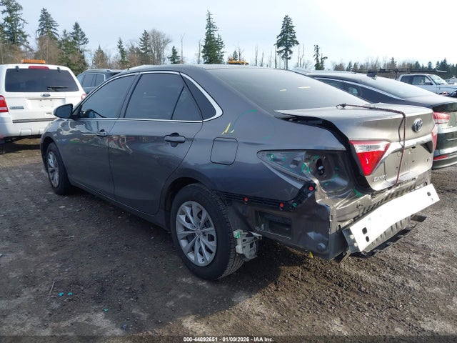 Toyota CAMRY LE 2016 4T4BF1FK7GR564271 Image 3