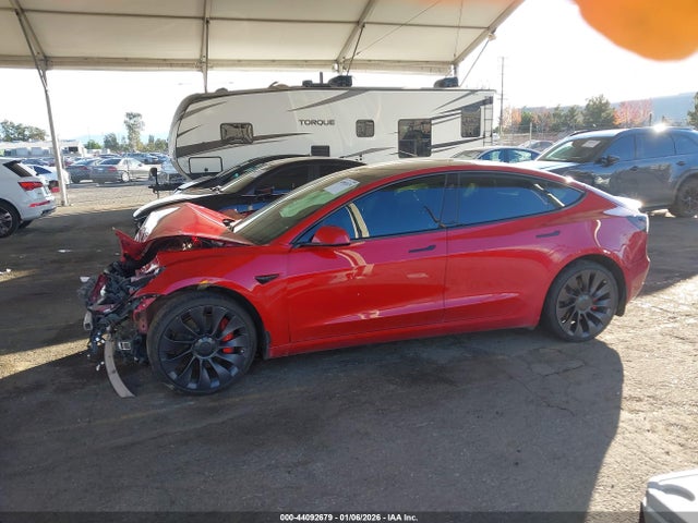 Продаж на аукціоні авто 2021 Tesla Model 3 Performance Dual Motor All-wheel Drive, vin: 5YJ3E1EC2MF035461, номер лоту: 44092679