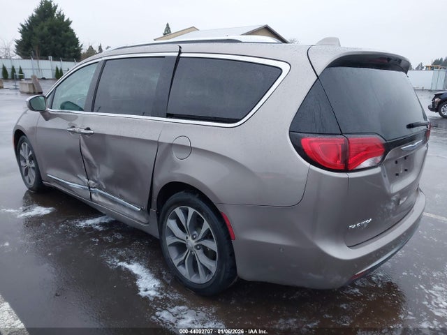 Chrysler Pacifica Limited 2017 2C4RC1GG8HR634844 Image 3
