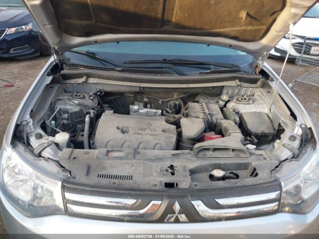 2014 MITSUBISHI OUTLANDER JA4AD2A32EZ017909 Photo 9