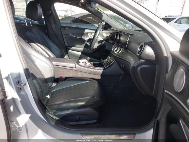 Mercedes-Benz E 300 2019 WDDZF4JB1KA567978 Image 5