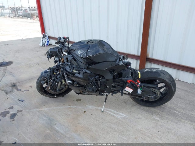 JYARNA7E5SA000651 Yamaha Yzf1000