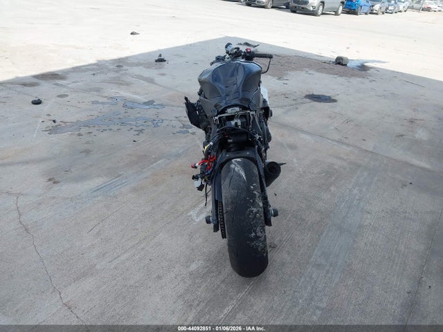 JYARNA7E5SA000651 Yamaha Yzf1000