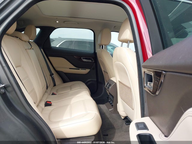 2017 JAGUAR F-PACE SADCK2BV2HA489538 Photo 7