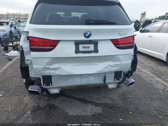 2018 BMW X5 5UXKR2C53J0Z19136 Photo 5