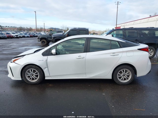 JTDKAMFU8N3156235 Toyota Prius Le