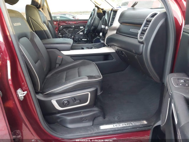 2020 Ram 1500 Laramie  4x4 5'7 Box მანქანა იყიდება აუქციონზე, vin: 1C6SRFJT2LN420075, აუქციონის ნომერი: 44092919