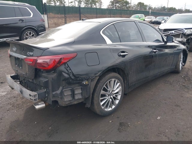2018 INFINITI Q50 JN1EV7AP4JM363913 Photo 3