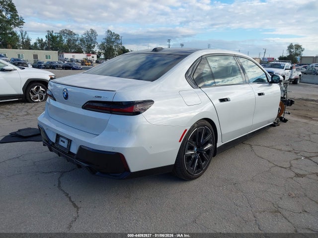 2024 BMW I7 WBY53EJ0XRCS18286 Photo 3
