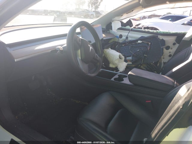 2023 TESLA MODEL 3 5YJ3E1EA5PF518848 Photo 4