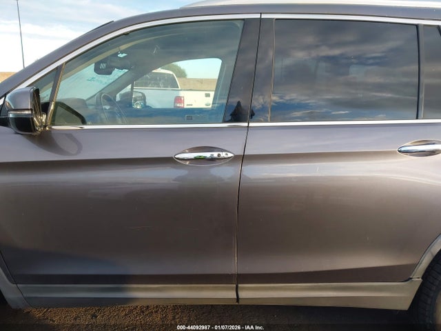 Honda Pilot Touring 2017 5FNYF5H96HB024236 Image 14