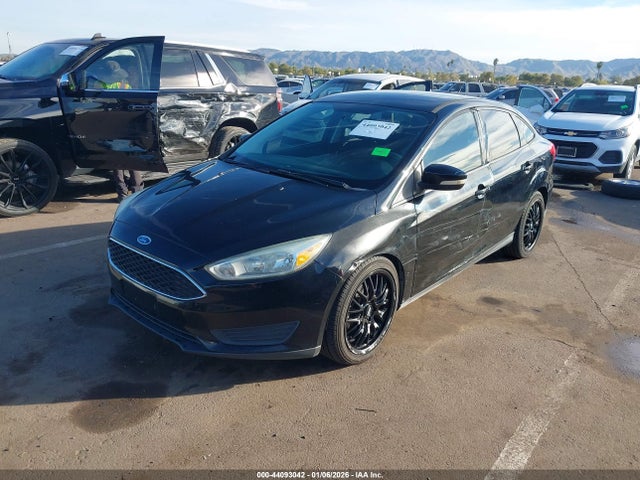 Ford FOCUS SE 2016 1FADP3F25GL246662 Image 2