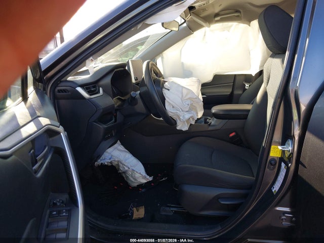 Toyota RAV4 LE 2023 2T3K1RFV5PC221047 Image 5