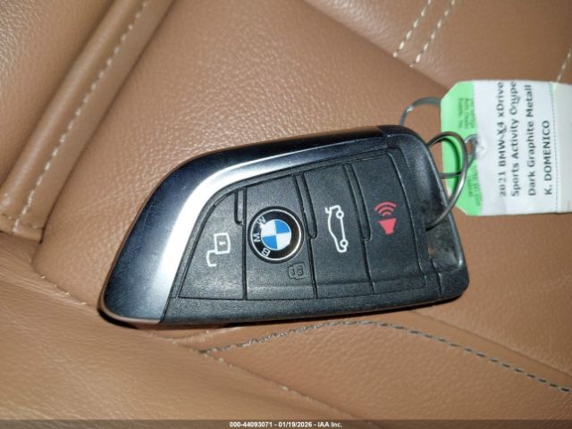 2021 BMW X4 5UX2V1C04M9D87148 Photo 10