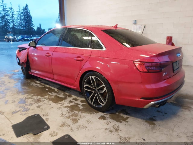 2018 AUDI S4 WAUB4AF41JA002071 Photo 2