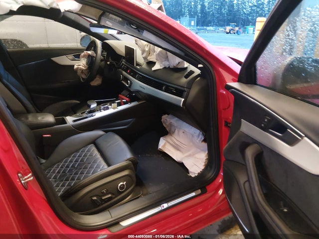 2018 AUDI S4 WAUB4AF41JA002071 Photo 4