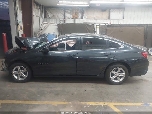 1G1ZB5STXMF044945 Chevrolet Malibu Fwd Ls