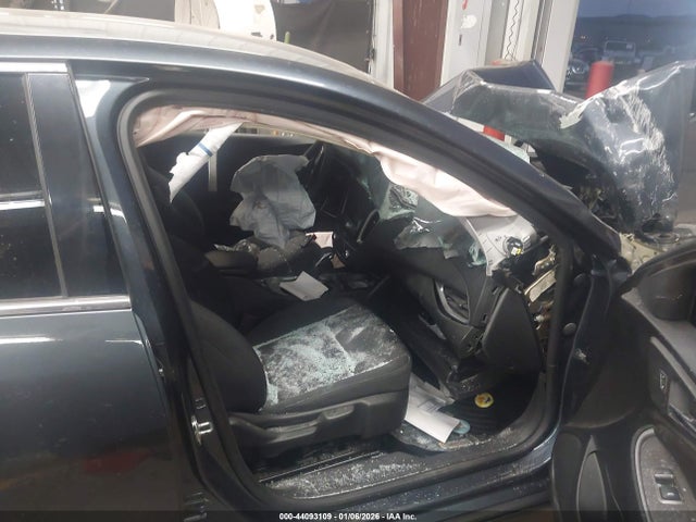1G1ZB5STXMF044945 Chevrolet Malibu Fwd Ls