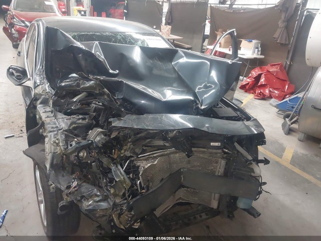 1G1ZB5STXMF044945 Chevrolet Malibu Fwd Ls