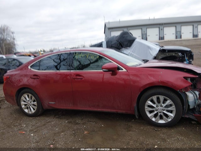 44093117 :رقم المزاد ، JTHBW1GG6D2005325 vin ، 2013 Lexus Es 300h مزاد بيع