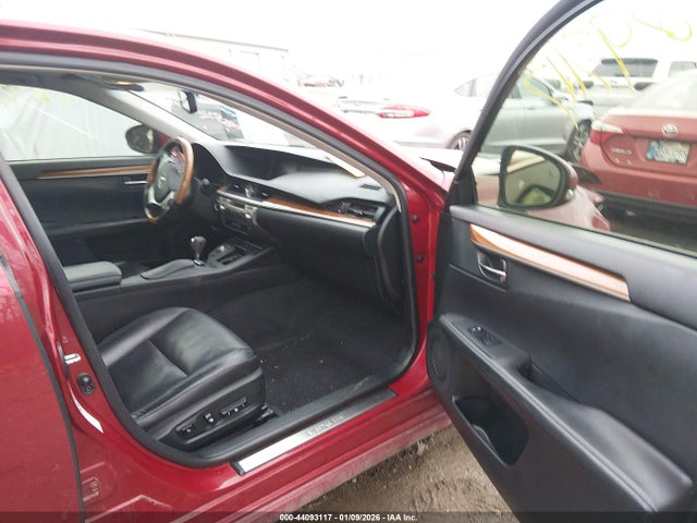 44093117 :رقم المزاد ، JTHBW1GG6D2005325 vin ، 2013 Lexus Es 300h مزاد بيع