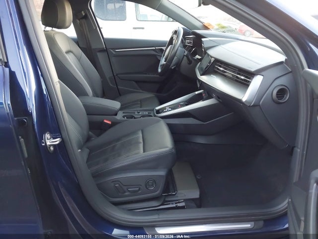 2022 AUDI A3 WAUGUDGY3NA094508 Photo 4