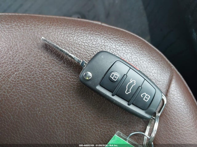 2017 AUDI A3 WAUB8GFF5H1030992 Photo 10