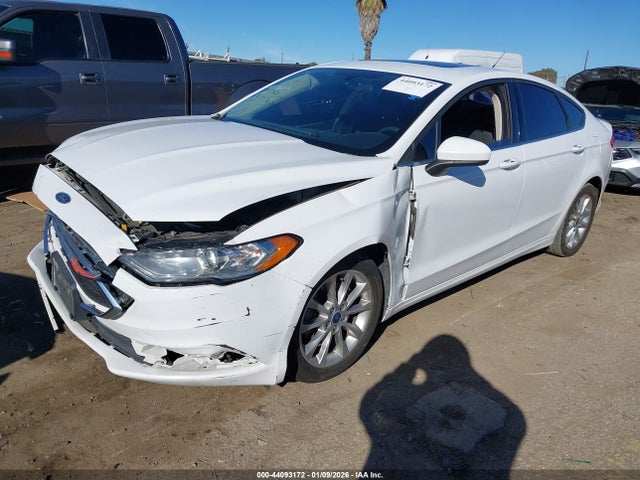 44093172 :رقم المزاد ، 3FA6P0HD7HR257946 vin ، 2017 Ford Fusion Se مزاد بيع