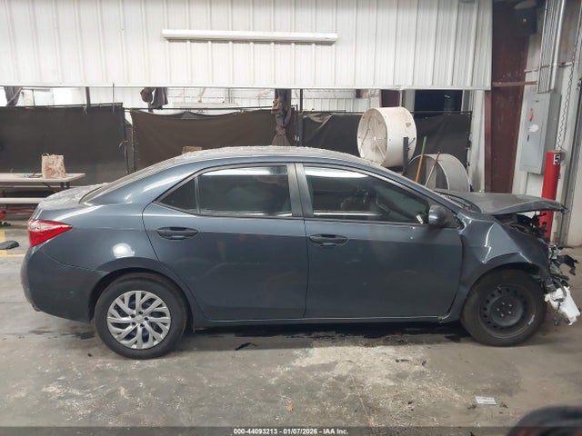 5YFBURHE9HP571652 Toyota COROLLA LE