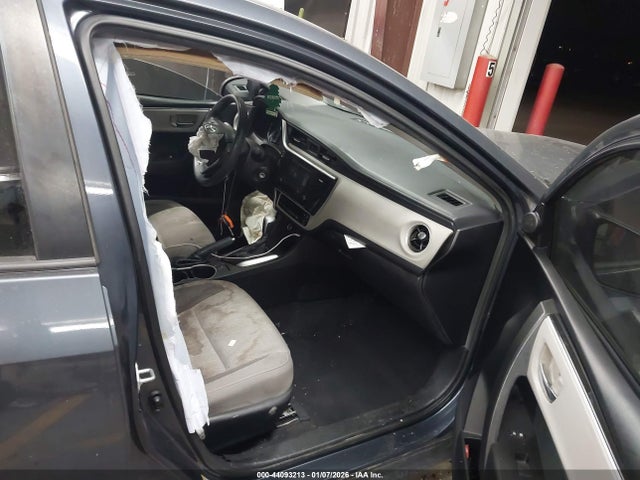 5YFBURHE9HP571652 Toyota COROLLA LE