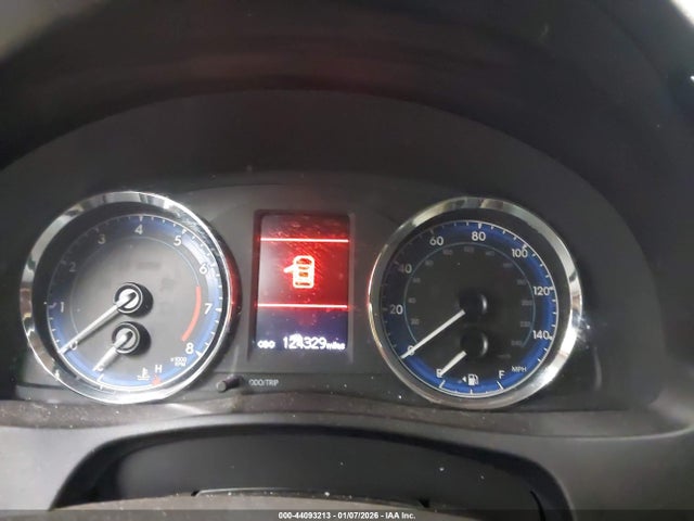 5YFBURHE9HP571652 Toyota COROLLA LE