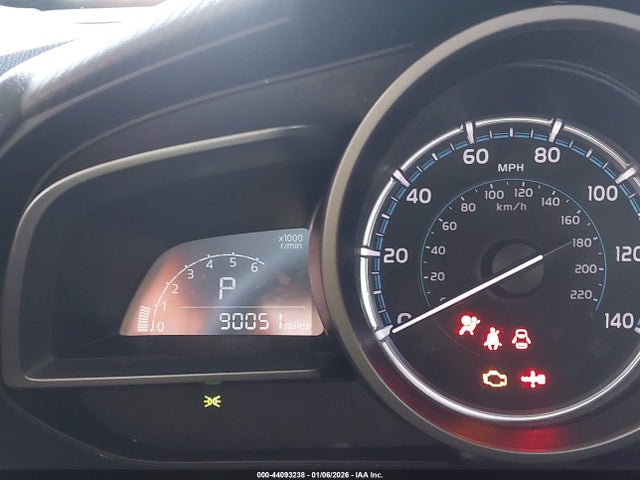 3MYDLBYV8KY512247 Toyota YARIS L