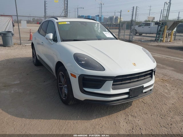 2022 PORSCHE MACAN WP1AA2A56NLB11972