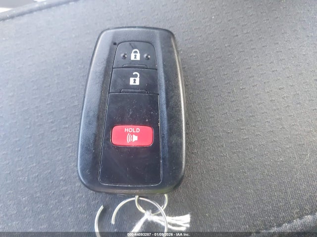 JTDKBRFU8H3546606 Toyota Prius Two
