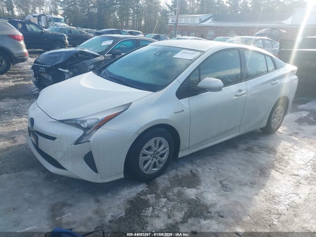 JTDKBRFU8H3546606 Toyota Prius Two