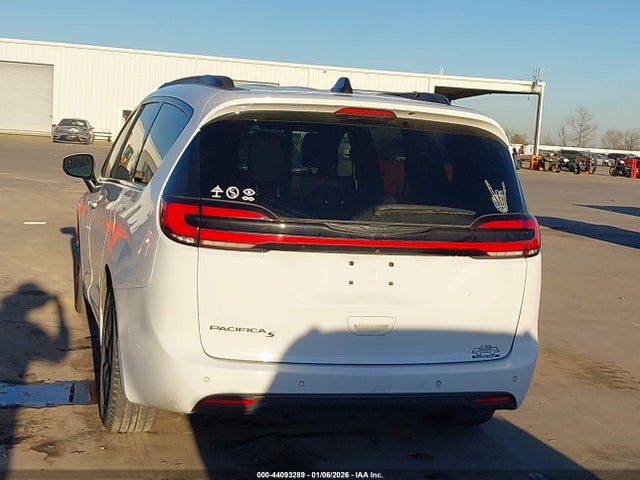 Auction sale of the 2023 Chrysler Pacifica Touring L, vin: 2C4RC1BG7PR629382, lot number: 44093289