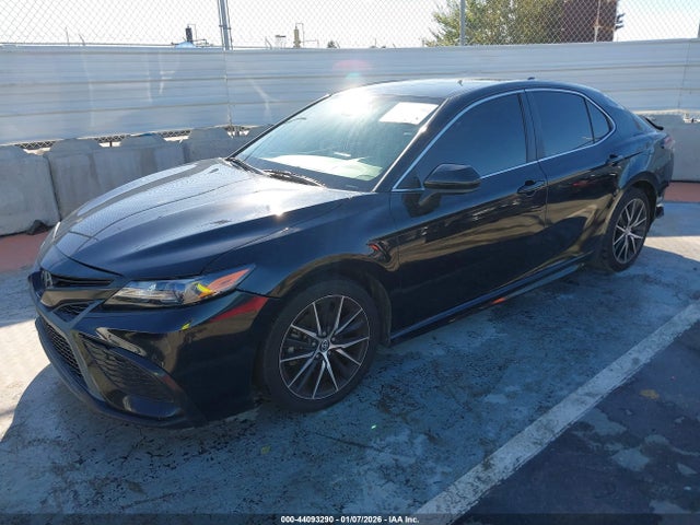 4T1G11AK1MU427165 Toyota CAMRY SE