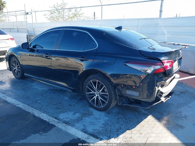 4T1G11AK1MU427165 Toyota CAMRY SE