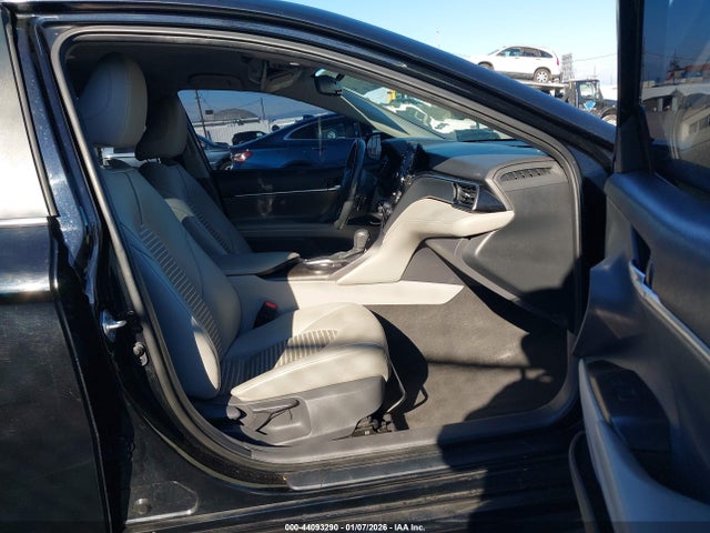 4T1G11AK1MU427165 Toyota CAMRY SE