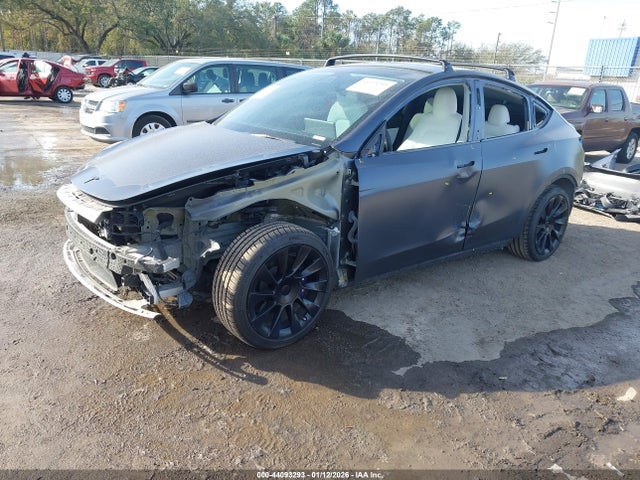 2021 TESLA MODEL Y 5YJYGDEE5MF144113 Photo 1