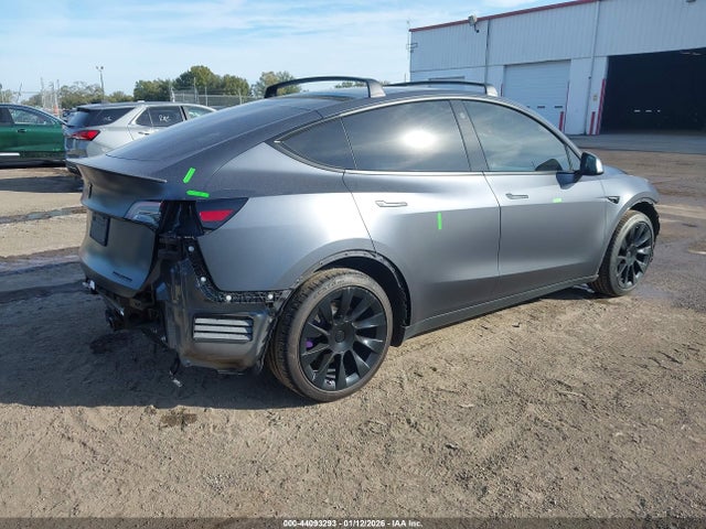 2021 TESLA MODEL Y 5YJYGDEE5MF144113 Photo 3